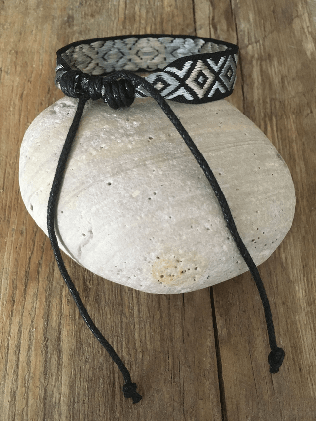 BRACELET RUBAN MOTIF ETHNIQUE
