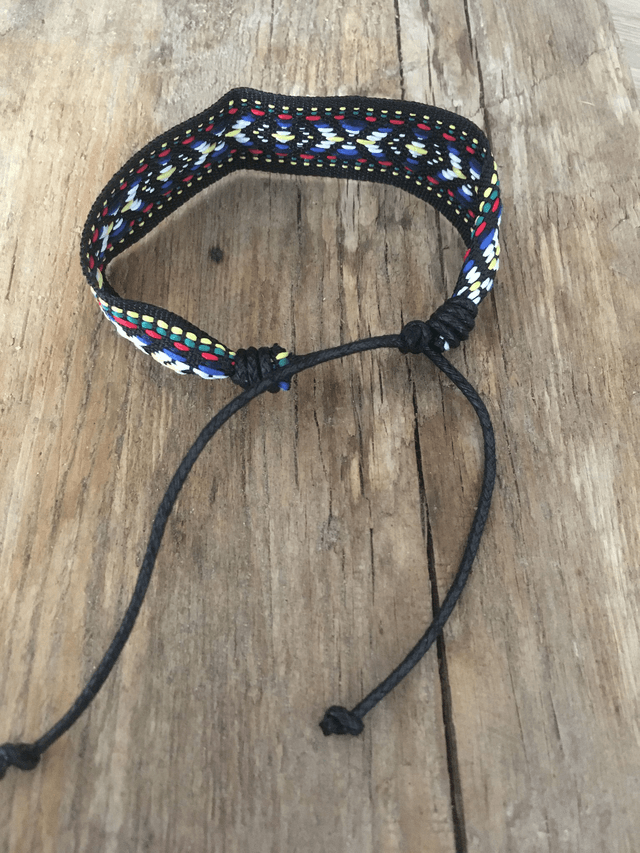 BRACELET RUBAN MOTIF ETHNIQUE