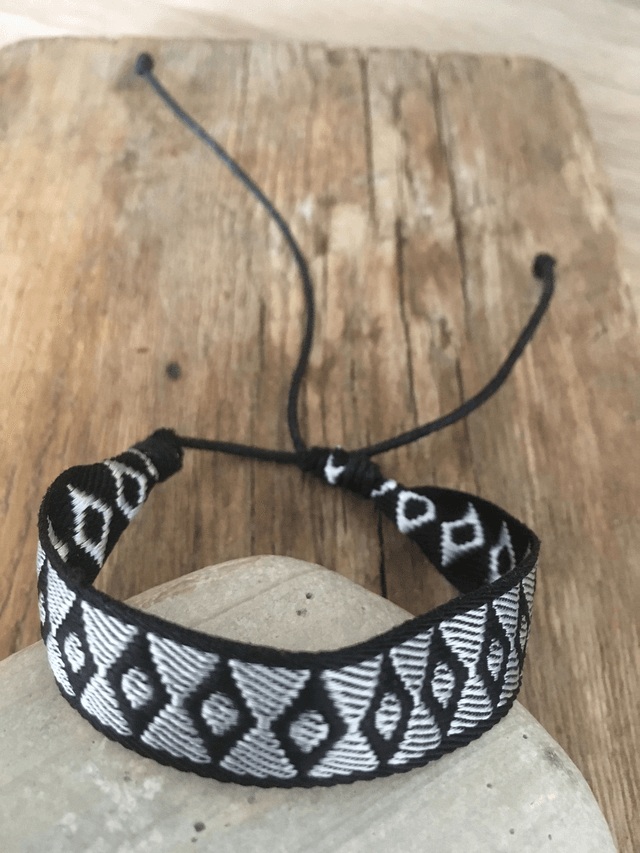 BRACELET RUBAN MOTIF ETHNIQUE