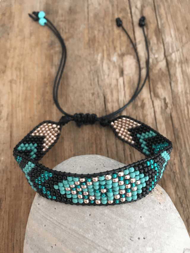 BRACELET EN PERLES